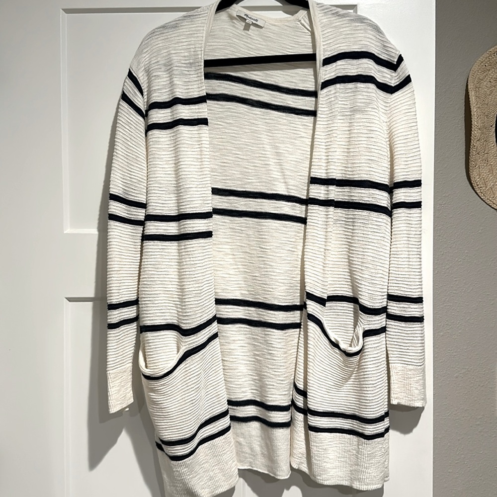 Madewell women’s size S navy striped lightweight cardigan